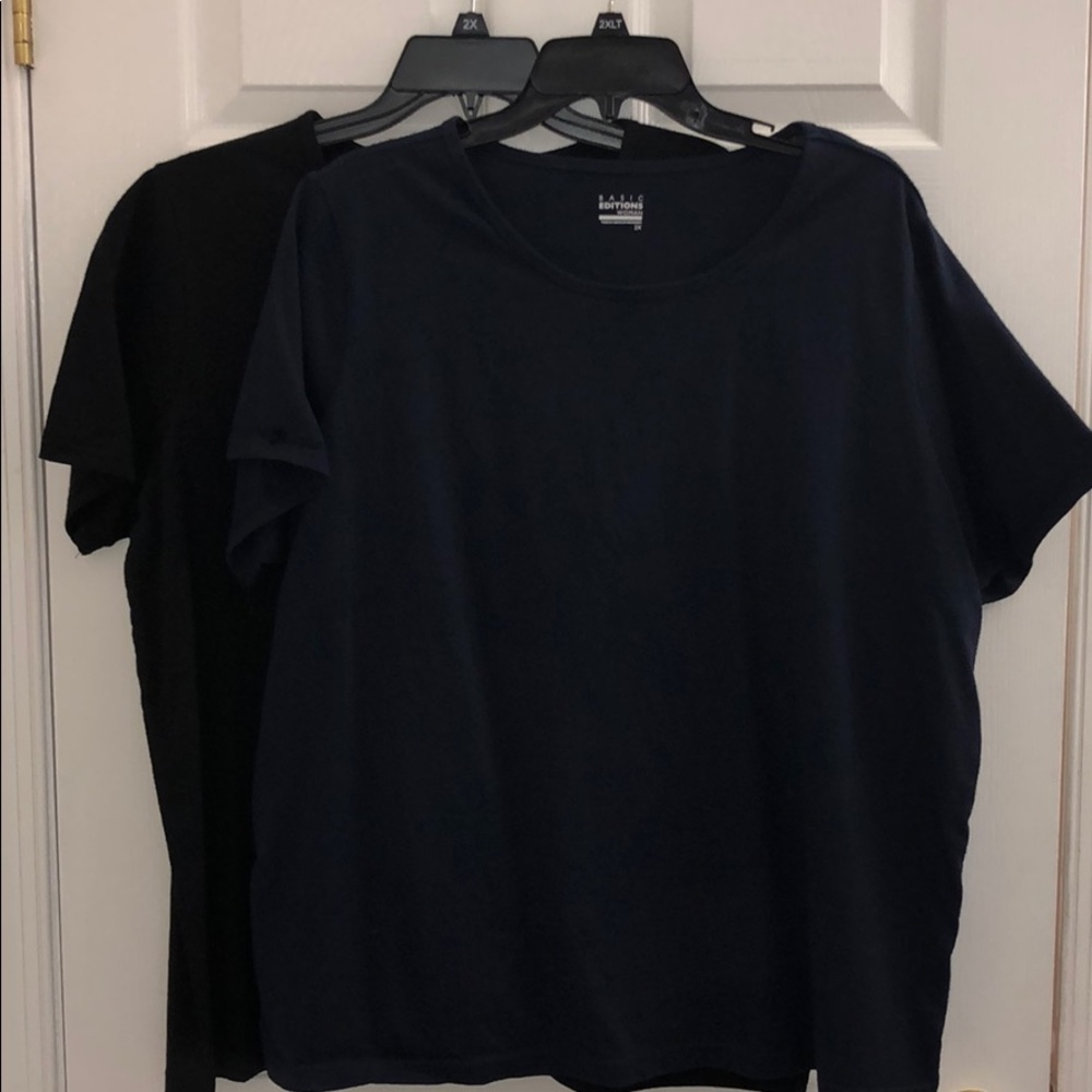 Bundle —Three plain T-shirts for the price of one